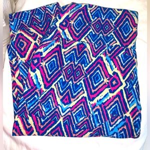 LulaRoe, EUC, Onesize (2-12ish) buttery soft. Diamond print. Multi colored print